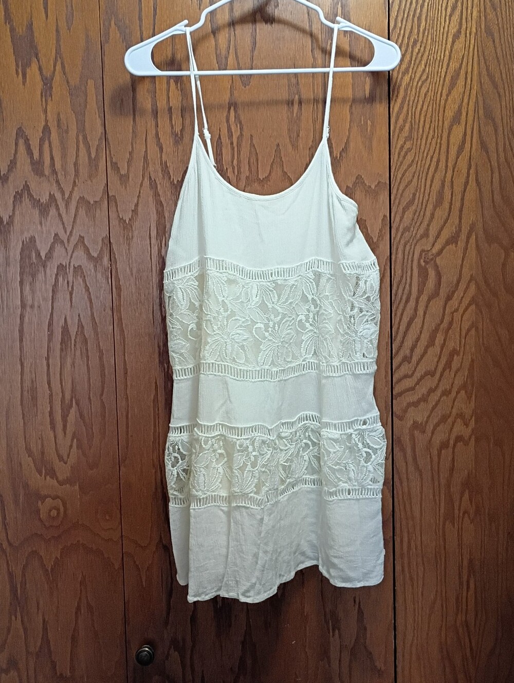 entro Ivory Lace-Panel Camisole